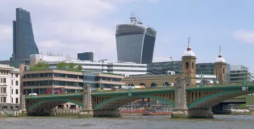 Photo 3: Interior · Southwark Bridge, with the Cheesegrater, 20 Fenchurch Street and Cannon Street station in the background