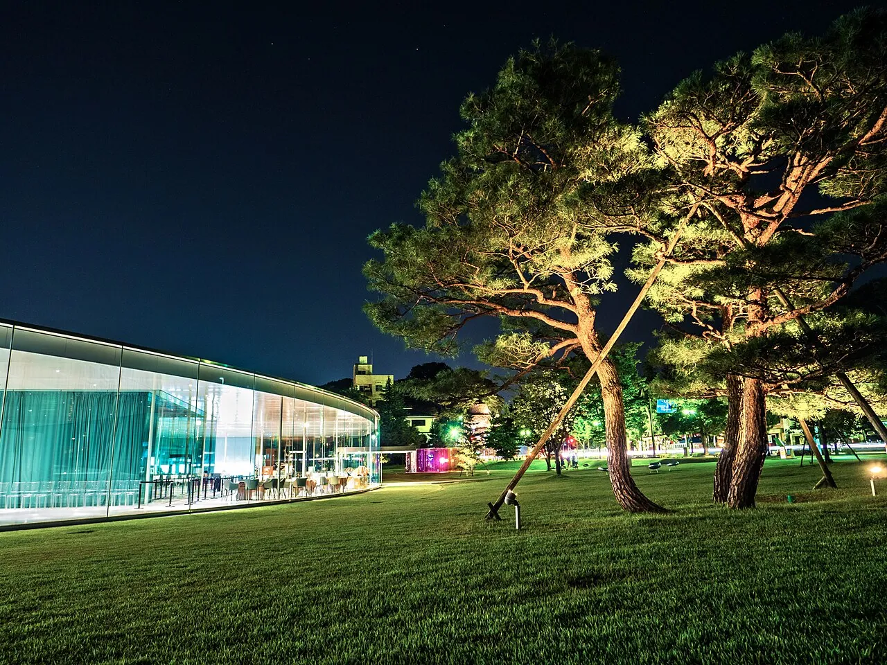 21st Century Museum of Contemporary Art, Kanazawa: Context