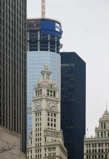 Photo 2: Exterior · Buildings in Chicago, USA