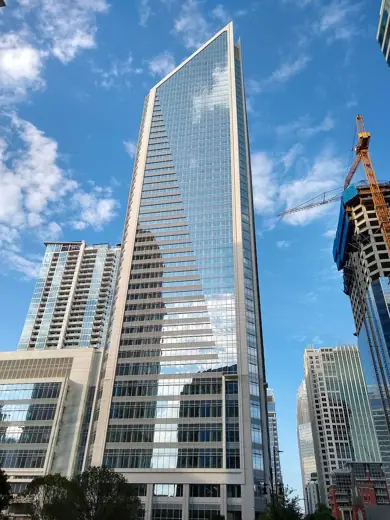 Photo 1: Exterior