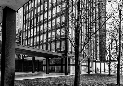 Photo 2: Exterior · 880 Lake Shore Drive taken from 860 Lake Shore Drive