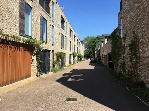 Photo 2: Exterior · Copse Way