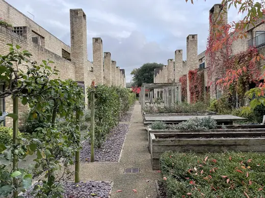Photo 5: Context · Gardens between Copse Way & Henslow Mews