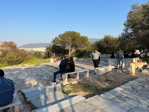 Photo 3: Exterior · Colline des Muses, Athènes