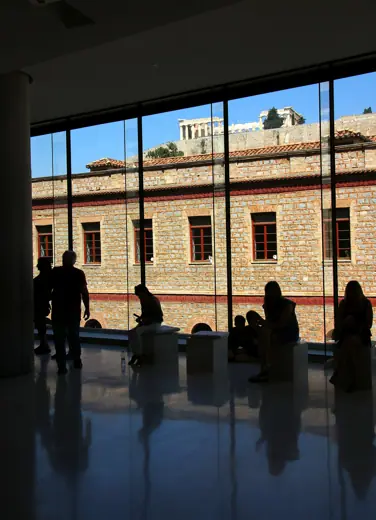 Photo 2: Exterior · Athens