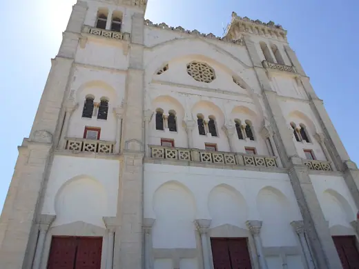Photo 2: Exterior · Facade of the cathedral Saint-Louis of Carthage