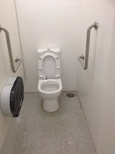 Photo 6: Interior · Advanced Engineering Building toilets, University of Queensland, St Lucia Campus