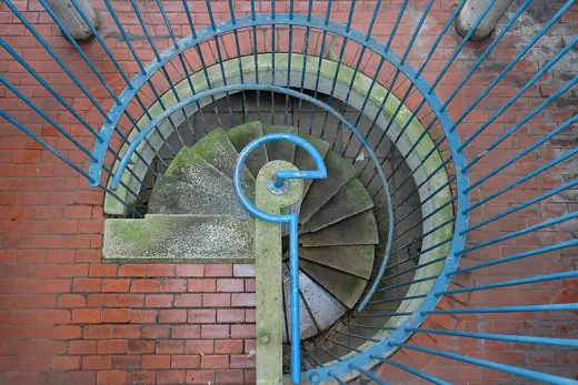 Photo 3: Exterior