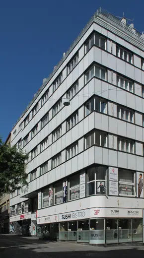 Photo 2: Exterior