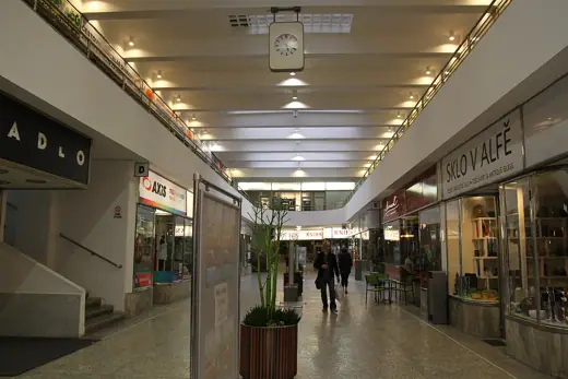Photo 3: Exterior