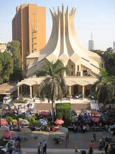 Photo 1: Exterior