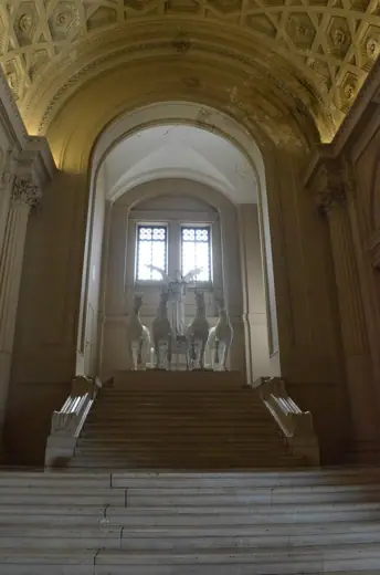 Photo 6: Interior