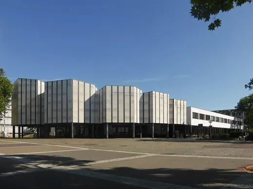 Photo 2: Exterior · Alvar-Aalto-Kulturhaus in Wolfsburg
