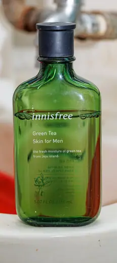 Photo 3: Exterior · AMOREPACIFIC INNISFREE GREEN TEE SKIN FOR MEN