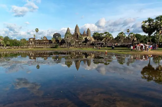 Photo 4: Exterior · View of the central structure of Angkor Wat