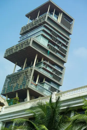 Photo 2: Exterior · Mukesh Ambani 's house " Antilia " in Mumbai 