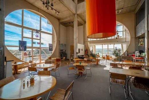 Photo 5: Interior