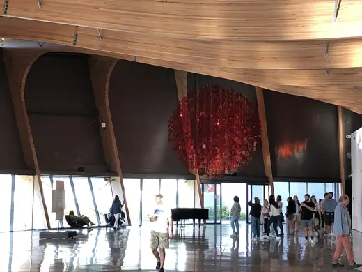 Photo 3: Interior