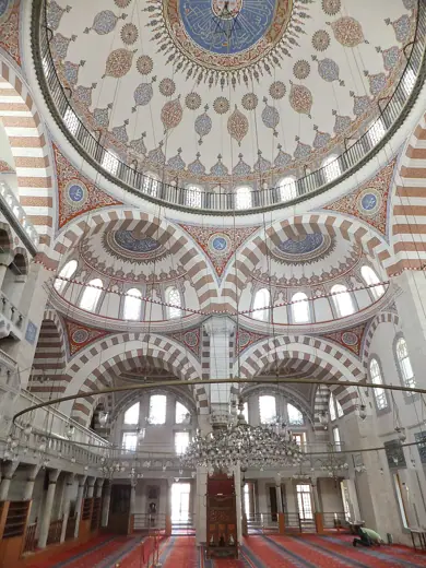 Photo 6: Interior