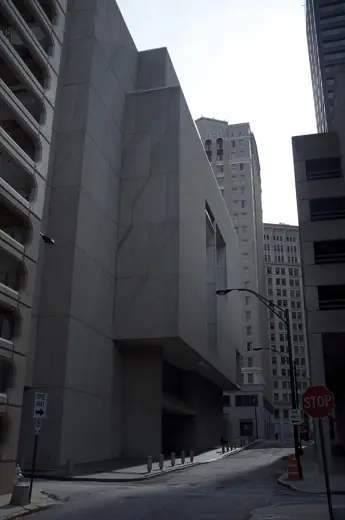 Photo 4: Exterior · Atlanta-Fulton Central Library