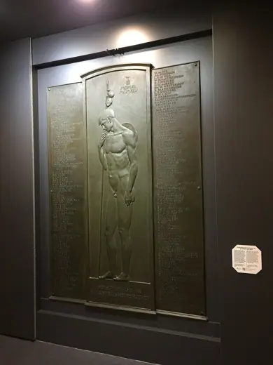 Photo 6: Detail · Een door L.O
