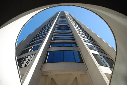 Photo 2: Exterior