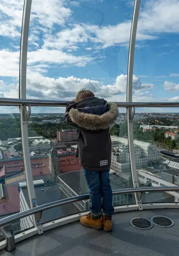 Photo 5: Detail · Gabriel enjoying the view from Globen (Skyview), Stockholm, Sweden