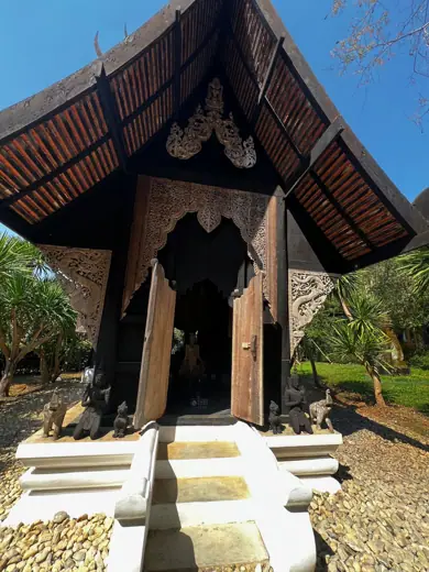 Photo 5: Interior · A hall at the Black House Museum (Baan Dam), Chiang Rai, Thailand