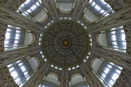 Photo 4: Interior