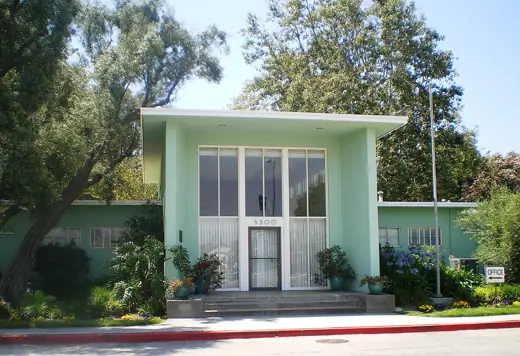 Photo 2: Exterior · Baldwin Hills Village, Office Building, 5300 Village Green, Baldwin Hills, Los Angeles, California