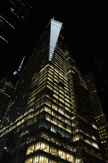 Photo 3: Exterior