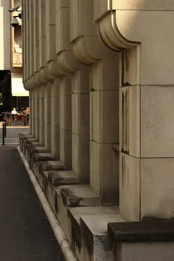 Photo 5: Detail