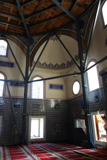 Photo 6: Interior
