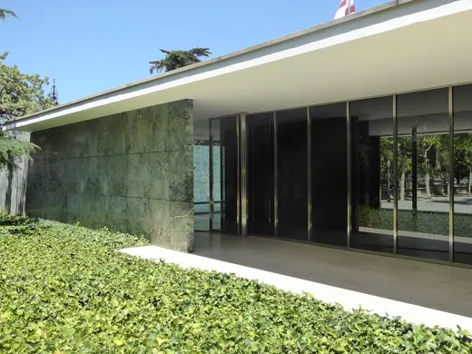 Photo 3: Exterior · Barcelona-Pavillon, Barcelona, Catalonia, July 2014