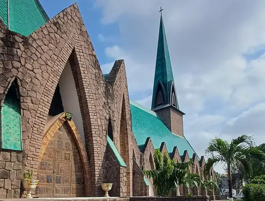 Photo 3: Exterior · Basilique mineure située à Brazzaville, capitale de la République du Congo