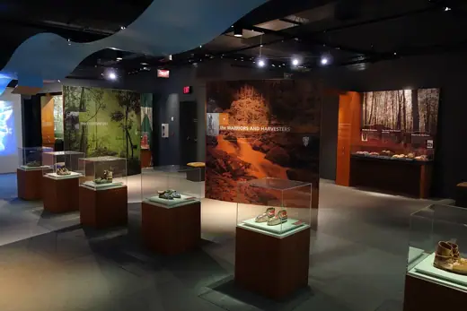 Photo 6: Interior · Exhibit in the Bata Shoe Museum, Toronto, Ontario, Canada