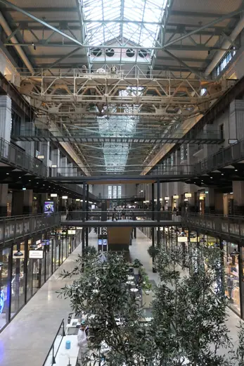 Photo 5: Interior · London