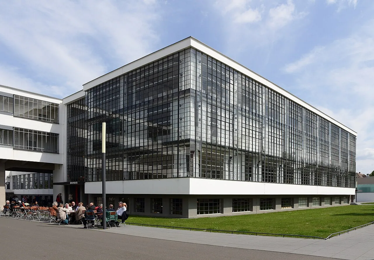Bauhaus Dessau: Exterior · Meisterhäuser-Bauhaus