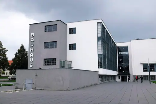 Photo 2: Exterior · Dessau-Bauhaus
