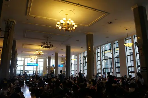 Photo 5: Interior · 201606 Inner section of Waiting Room 6 of Beijing Station