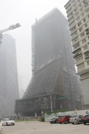 Photo 3: Exterior