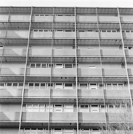 Photo 3: Exterior · BERGPOLDERFLAT: Exterieur OVERZICHT VOORZIJDE