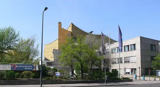 Photo 2: Exterior · Berlin-Tiergarten, Musikinstrumentenmuseum