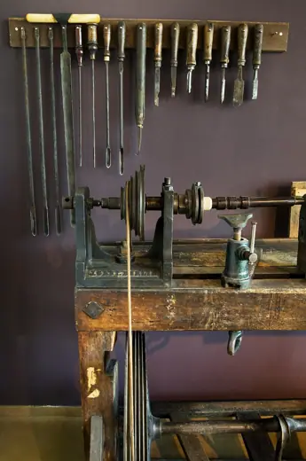 Photo 4: Exterior · Musical instrument ancient old workshop tool bench and lathe