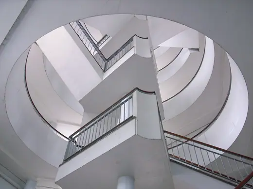 Photo 4: Interior