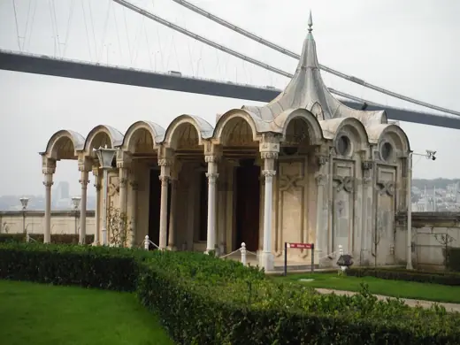 Photo 2: Exterior · Beylerbeyi Palace sea kiosk Yali Köskü