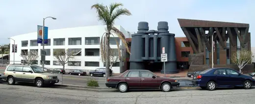 Photo 2: Exterior · The Chiat/Day Building (1991), by Frank Gehry , in Venice, California 