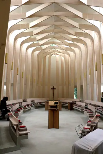 Photo 2: Interior · Interior of Bishop Edward King Chapel, Ripon College Cuddesdon, Oxfordshire