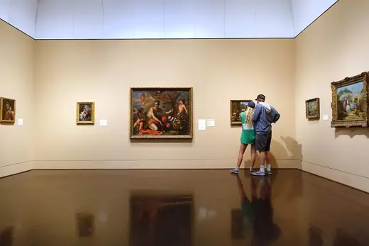 Photo 5: Interior