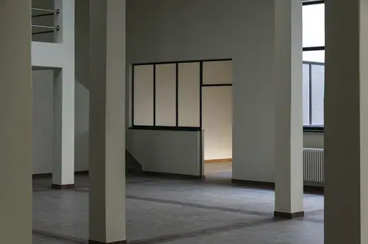 Photo 5: Interior · Bibliotheek UGent, het (nog) lege gebouw net na het voltooien van de restauratie, maart 2021
